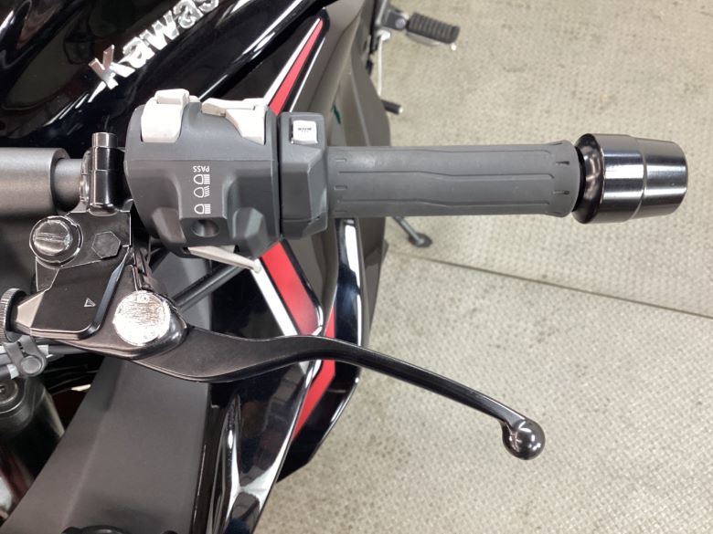 Ｎｉｎｊａ　１０００　ＳＸ