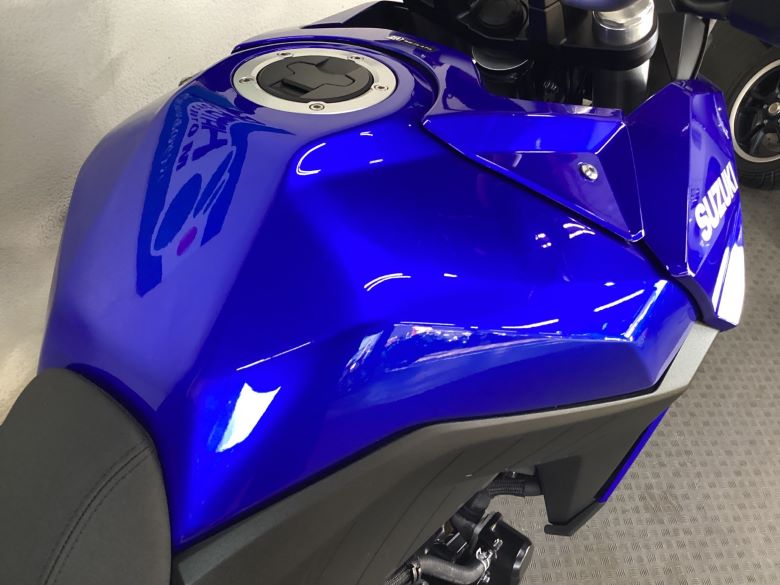 Ｖ−ストローム８００