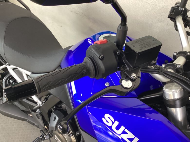 Ｖ−ストローム８００