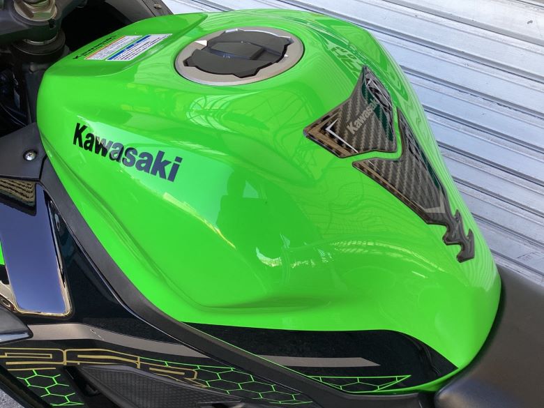 Ｎｉｎｊａ　ＺＸ−２５Ｒ　ＳＥ