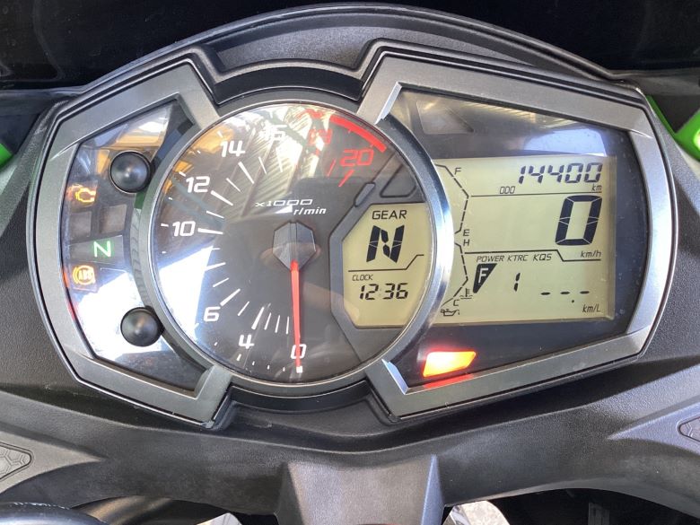 Ｎｉｎｊａ　ＺＸ−２５Ｒ　ＳＥ