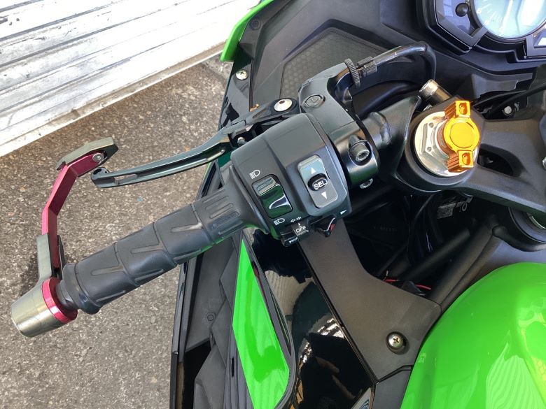 Ｎｉｎｊａ　ＺＸ−２５Ｒ　ＳＥ