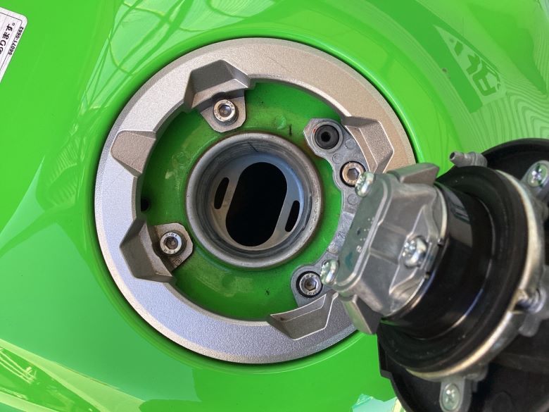 Ｎｉｎｊａ　ＺＸ−２５Ｒ　ＳＥ