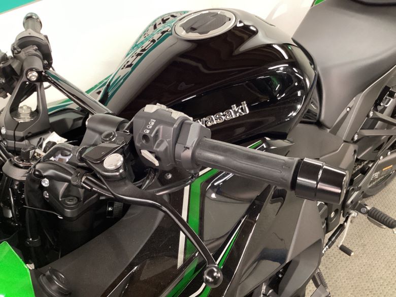Ｎｉｎｊａ　１０００　ＳＸ