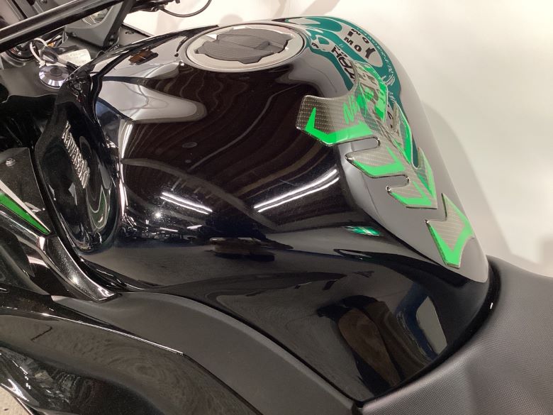 Ｎｉｎｊａ　１０００　ＳＸ