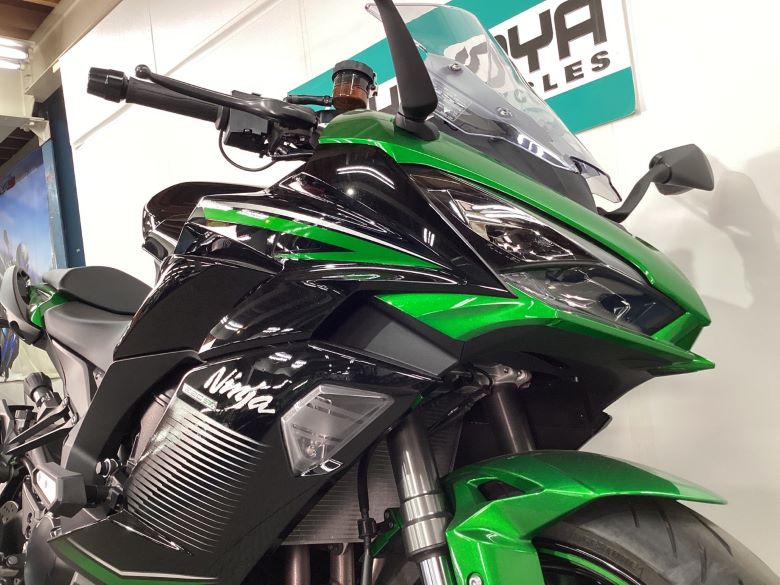 Ｎｉｎｊａ　１０００　ＳＸ