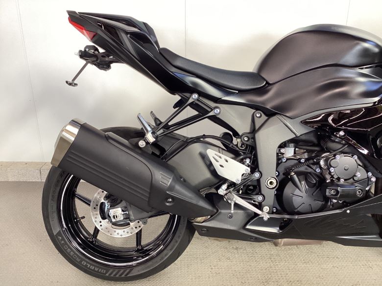 Ｎｉｎｊａ　ＺＸ−６Ｒ