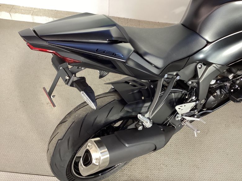 Ｎｉｎｊａ　ＺＸ−６Ｒ