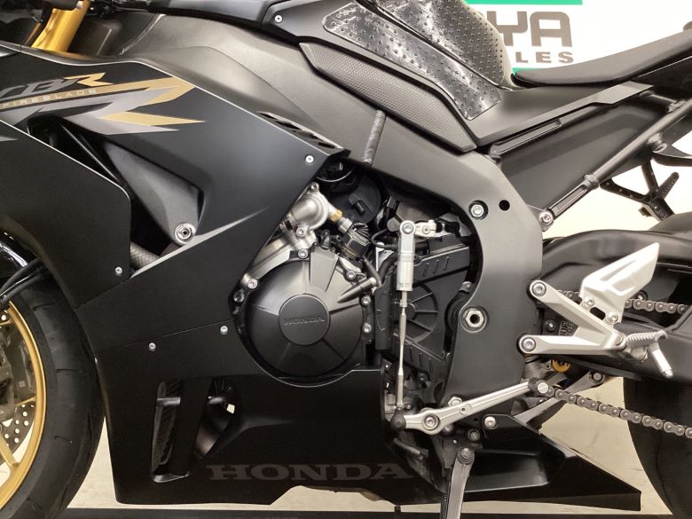 ＣＢＲ１０００ＲＲ−Ｒ