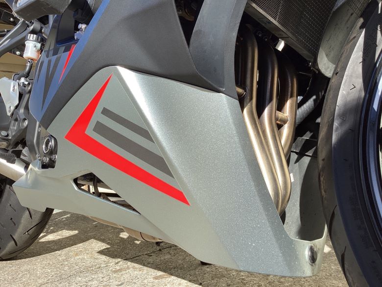 Ｎｉｎｊａ　ＺＸ−２５Ｒ　ＳＥ