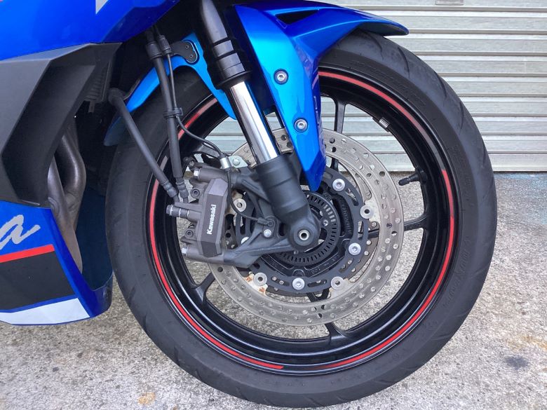 Ｎｉｎｊａ　ＺＸ−４Ｒ　ＳＥ