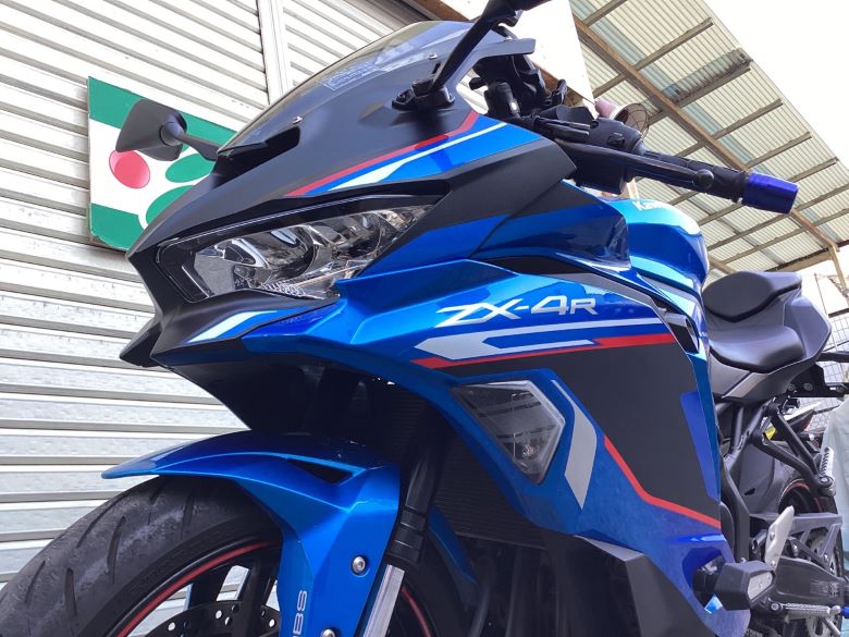 Ｎｉｎｊａ　ＺＸ−４Ｒ　ＳＥ