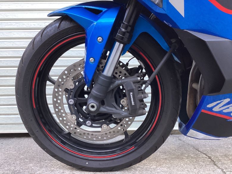 Ｎｉｎｊａ　ＺＸ−４Ｒ　ＳＥ