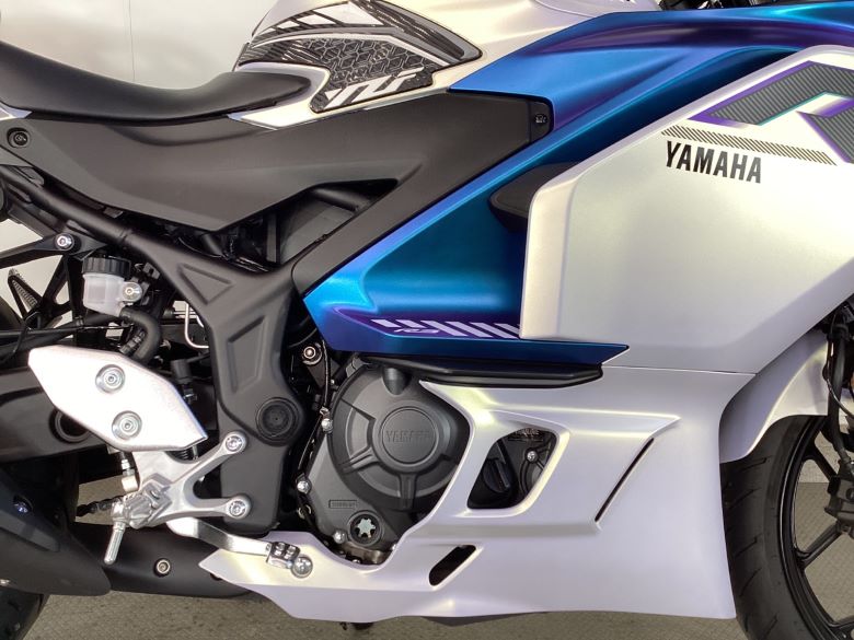 ＹＺＦ−Ｒ３