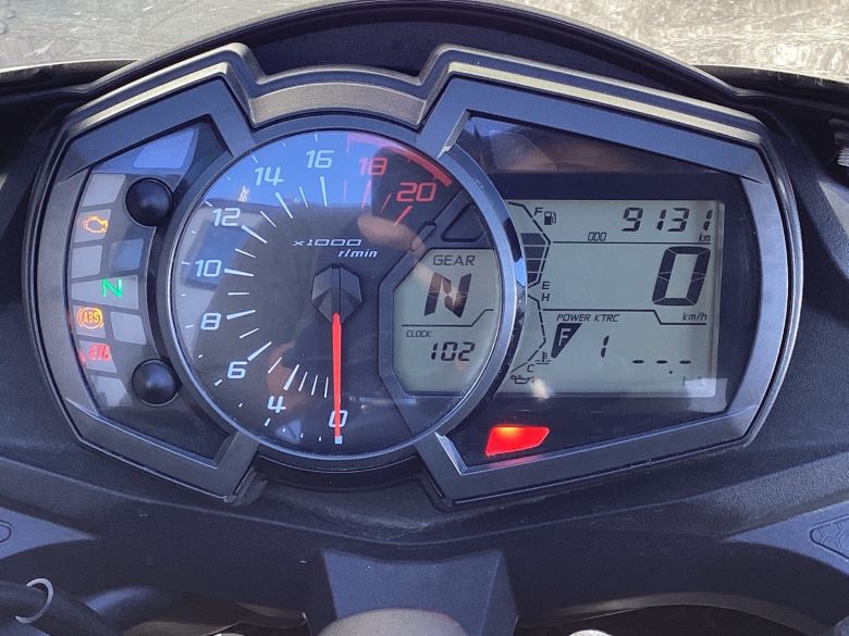 Ｎｉｎｊａ　ＺＸ−２５Ｒ　ＳＥ