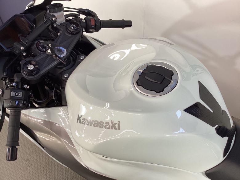 Ｎｉｎｊａ　ＺＸ−６Ｒ