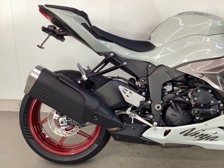 Ｎｉｎｊａ　ＺＸ−６Ｒ