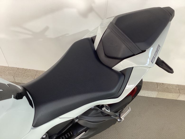 Ｎｉｎｊａ　ＺＸ−６Ｒ