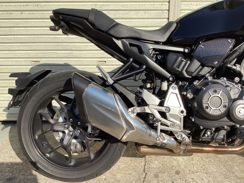 ＣＢ１０００Ｒ