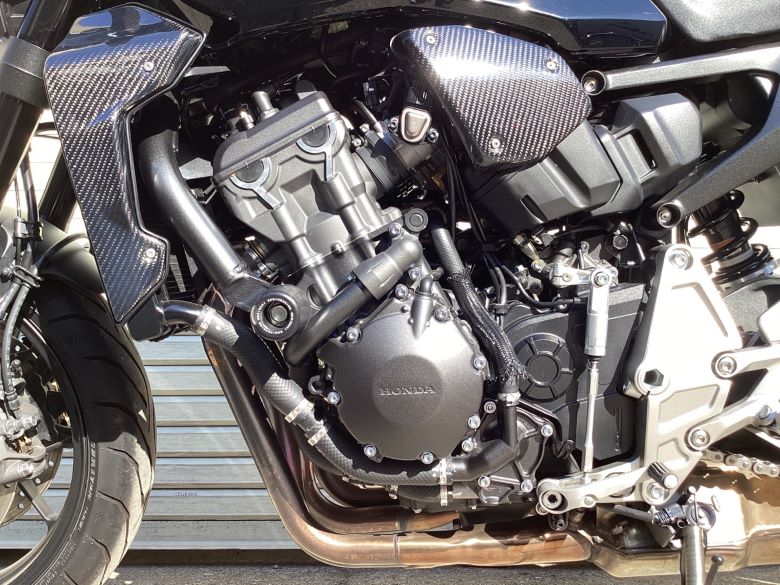 ＣＢ１０００Ｒ