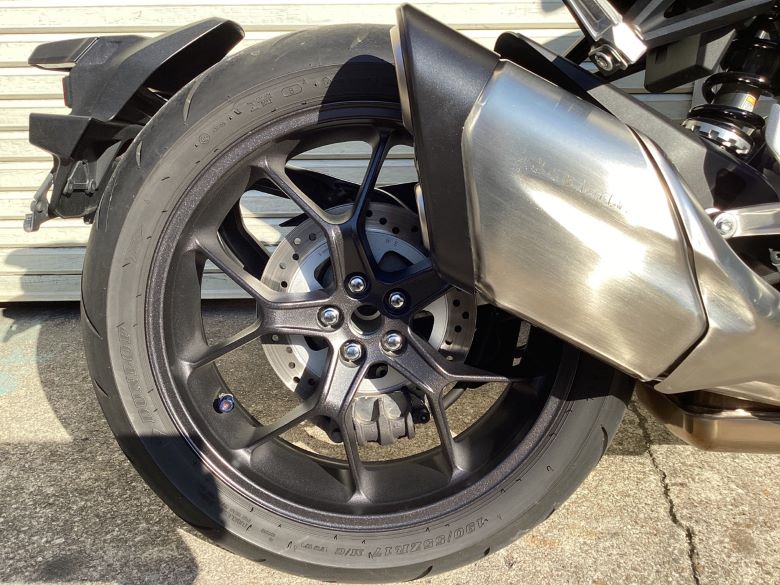 ＣＢ１０００Ｒ