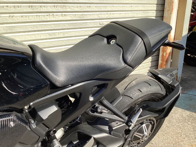 ＣＢ１０００Ｒ