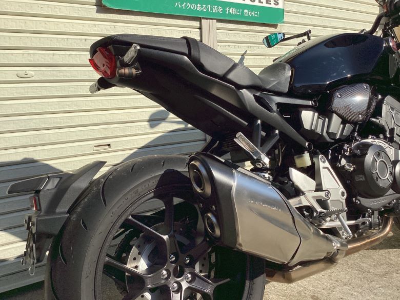 ＣＢ１０００Ｒ