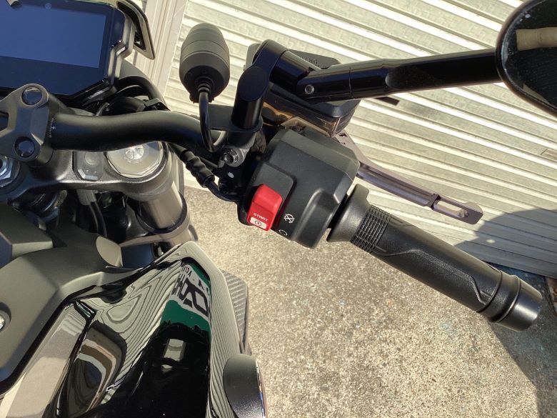 ＣＢ１０００Ｒ