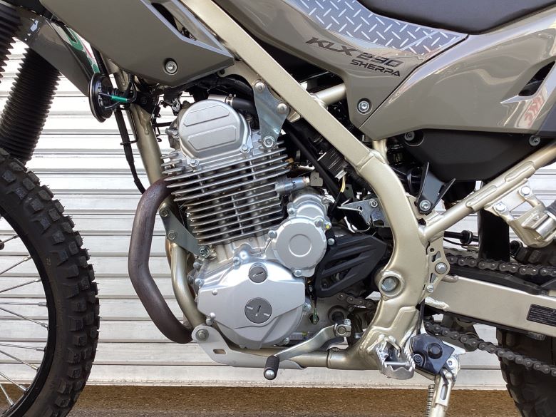 ＫＬＸ２３０シェルパ