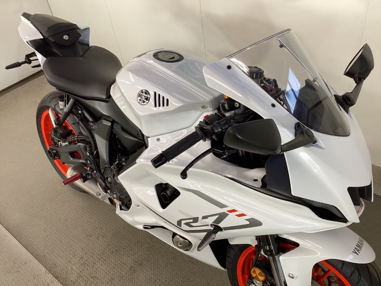 ＹＺＦ−Ｒ７