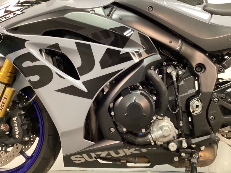 ＧＳＸ−Ｒ１０００Ｒ