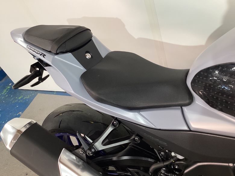 ＧＳＸ−Ｒ１０００Ｒ