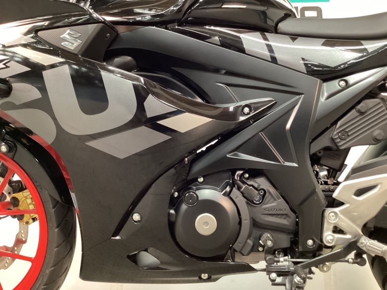 ＧＳＸ−Ｒ１２５