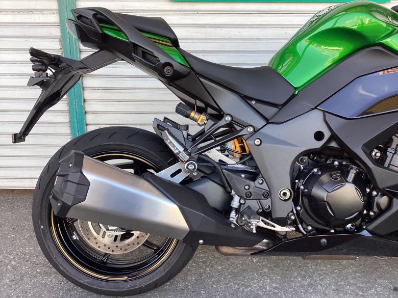 Ｎｉｎｊａ　１１００　ＳＸ　ＳＥ