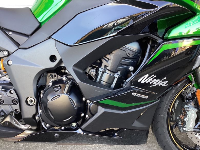 Ｎｉｎｊａ　１１００　ＳＸ　ＳＥ