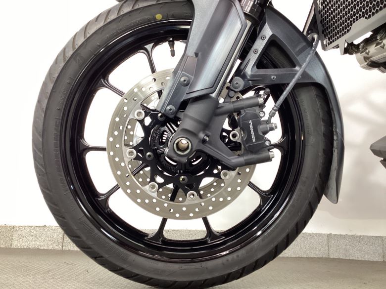 Ｖ−ストローム１０５０