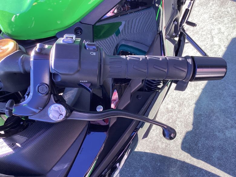 Ｎｉｎｊａ　ＺＸ−４ＲＲ