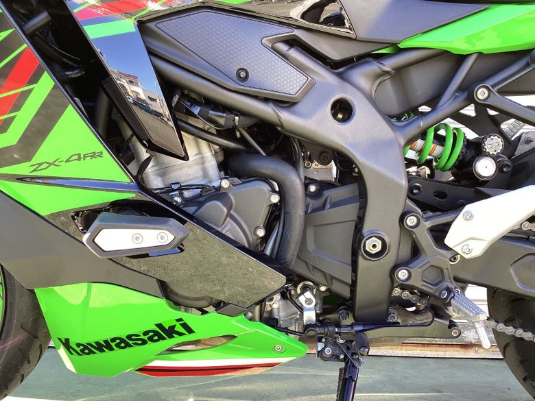 Ｎｉｎｊａ　ＺＸ−４ＲＲ