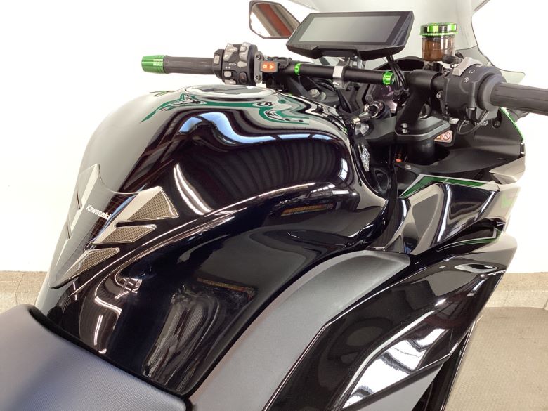 Ｎｉｎｊａ　１０００　ＳＸ