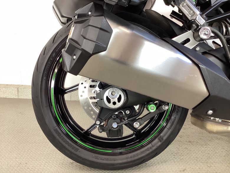 Ｎｉｎｊａ　１０００　ＳＸ