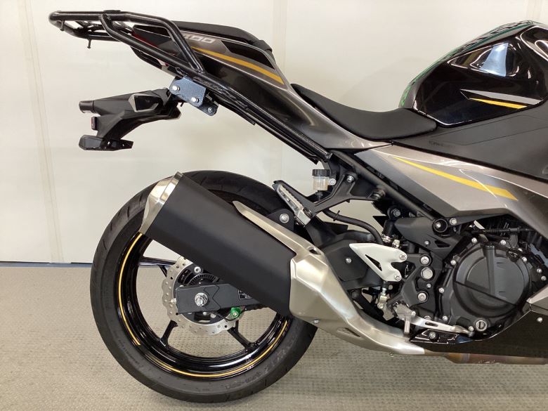 Ｎｉｎｊａ　４００