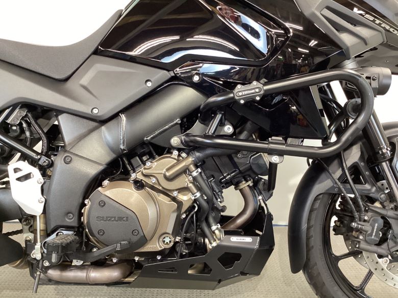 Ｖ−ストローム１０５０