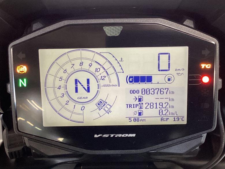 Ｖ−ストローム１０５０