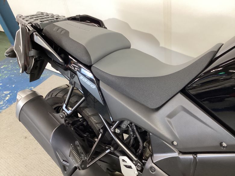 Ｖ−ストローム１０５０