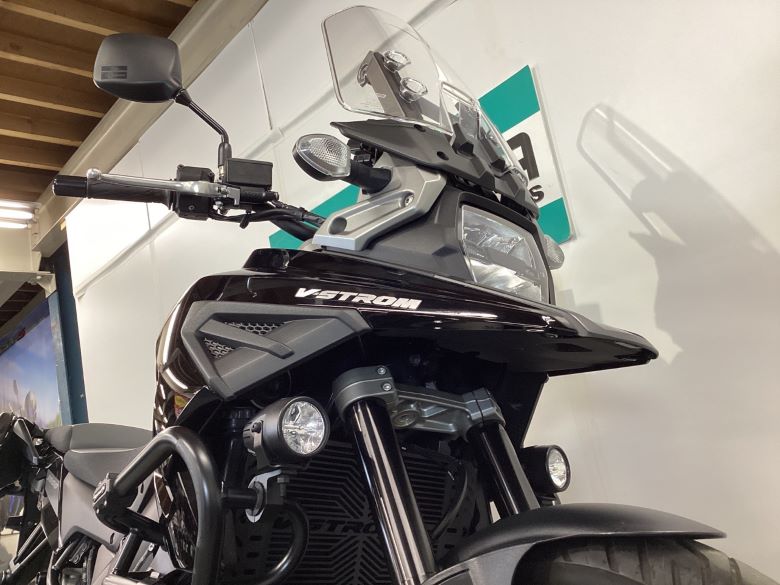 Ｖ−ストローム１０５０