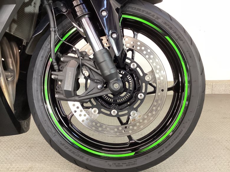 Ｎｉｎｊａ　ＺＸ−２５Ｒ　ＳＥ