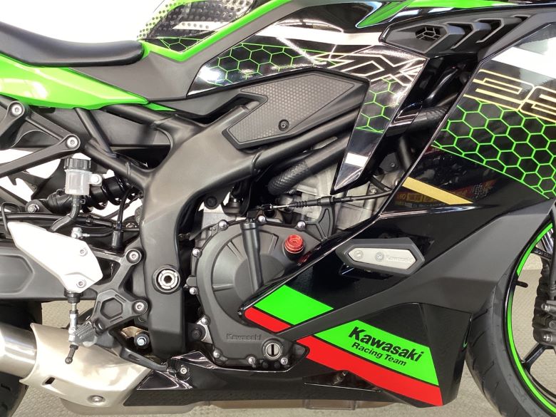 Ｎｉｎｊａ　ＺＸ−２５Ｒ　ＳＥ