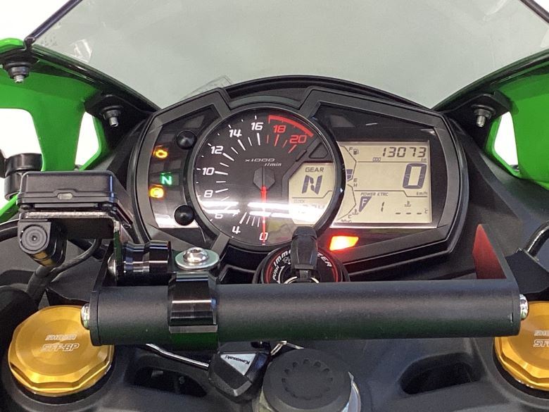 Ｎｉｎｊａ　ＺＸ−２５Ｒ　ＳＥ