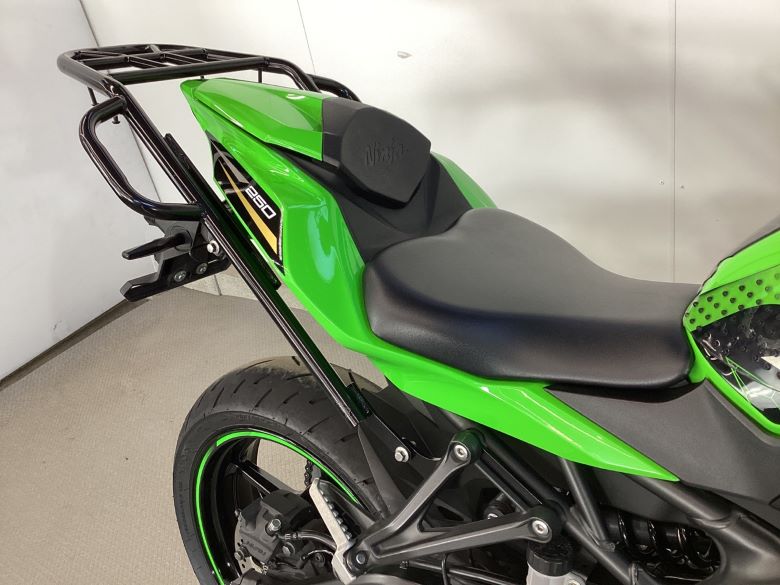 Ｎｉｎｊａ　ＺＸ−２５Ｒ　ＳＥ