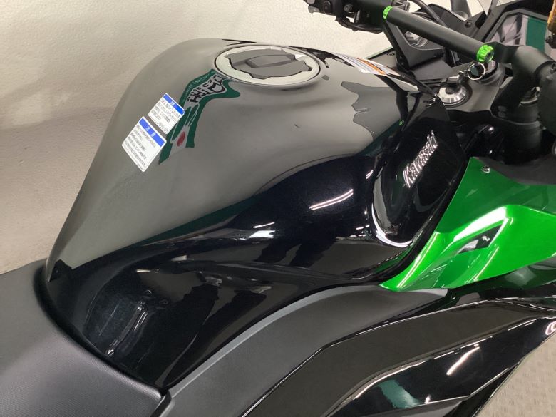 Ｎｉｎｊａ　１０００　ＳＸ